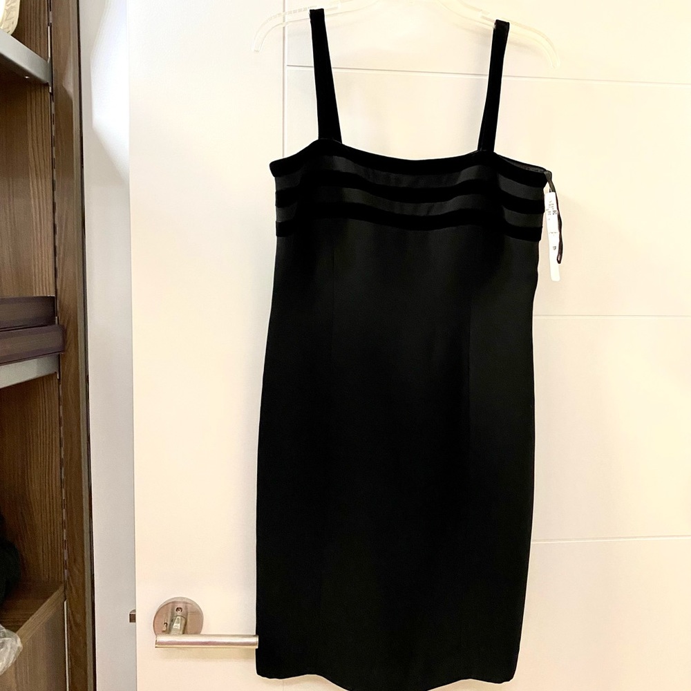 Perfect elegant little black dress by Jones New York